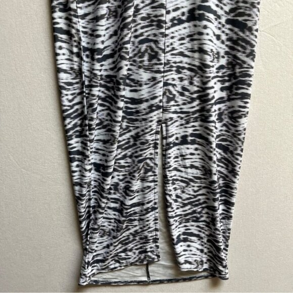 Open Edit pattern bodycon short sleeve dress Sz XS - Picture 2 of 11